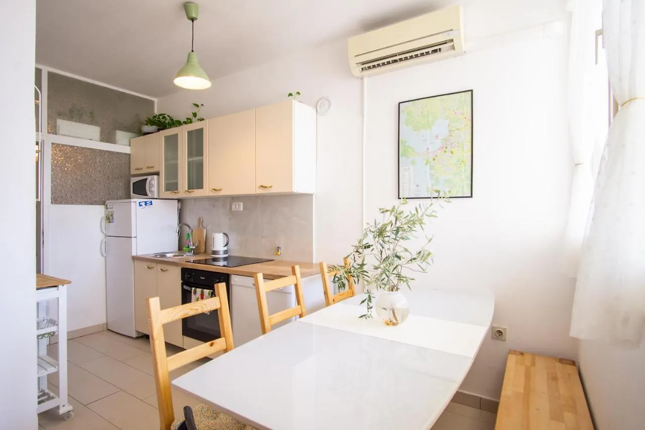 Spacious Apartment By The Sea 8+4 Pula 0*,  Croatia