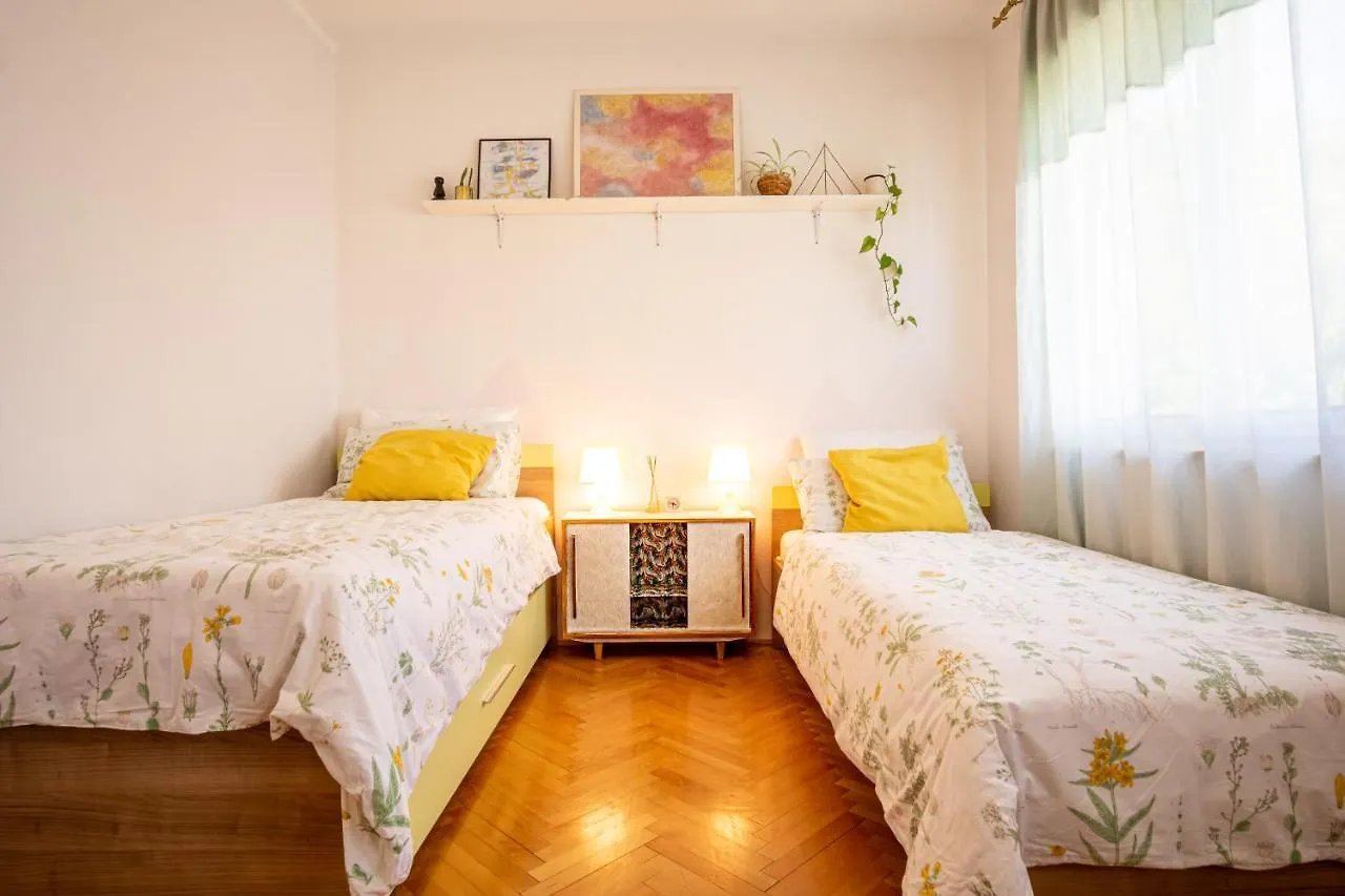 Spacious Apartment By The Sea 8+4 Pula Croatia