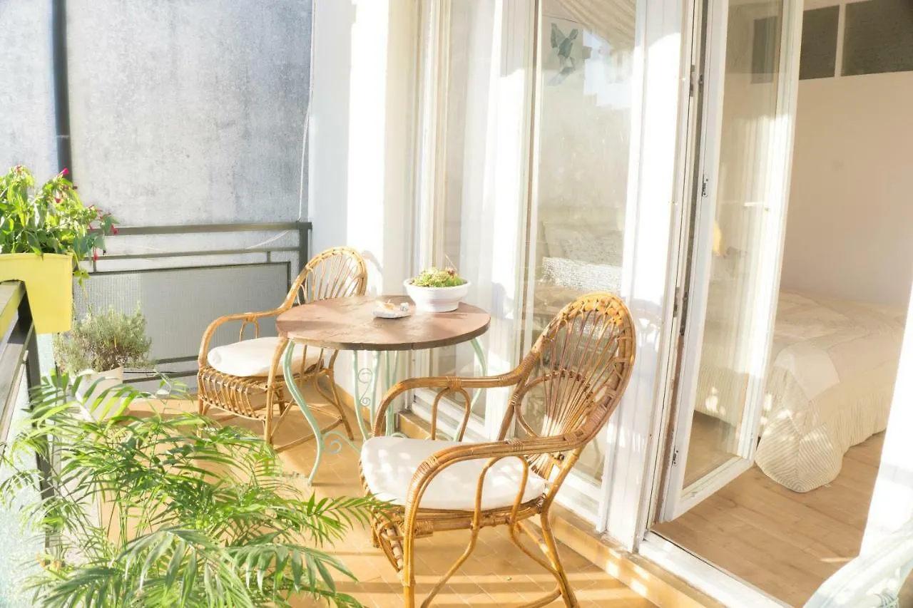 Spacious Apartment By The Sea 8+4 Pula